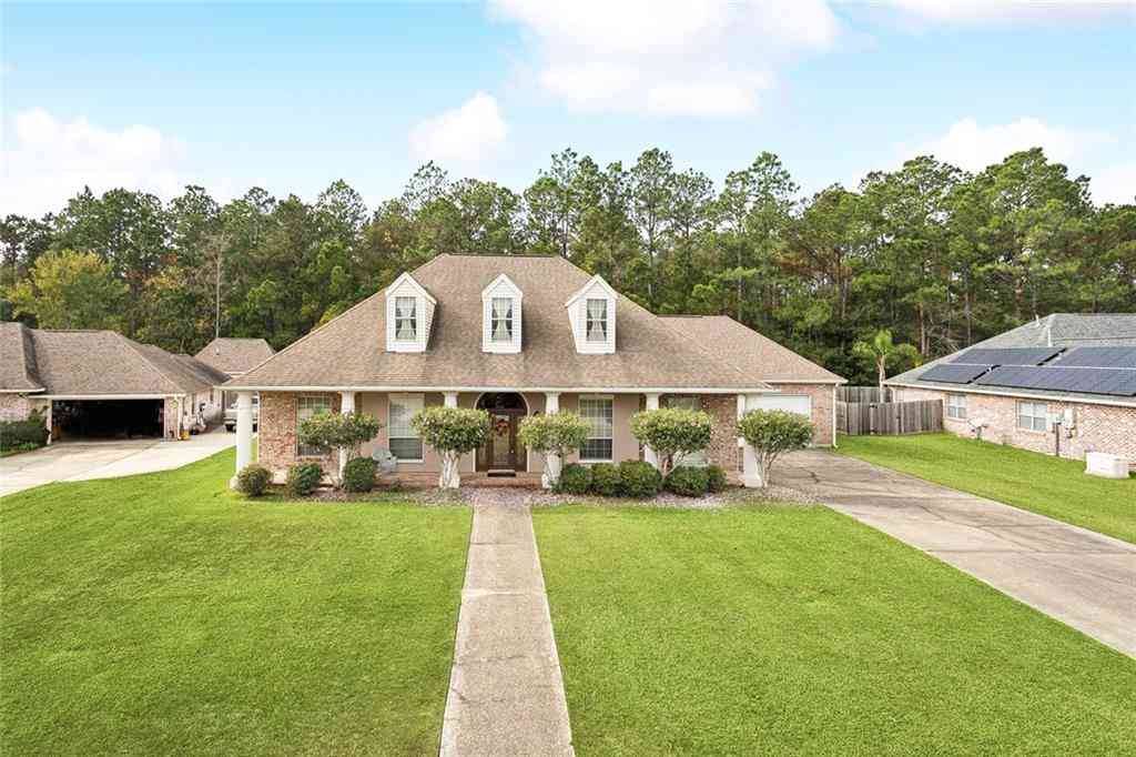Homes For Sale - 2022 Hampshire Drive<br/> Slidell, LA 70461