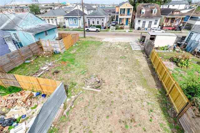 Vacant Land For Sale - 1422 Columbus Street<br/> New Orleans, LA 70116