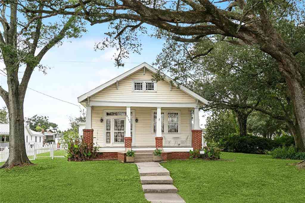 Homes For Sale - 8703 La 23 Highway<br/> Belle Chasse, LA 70037