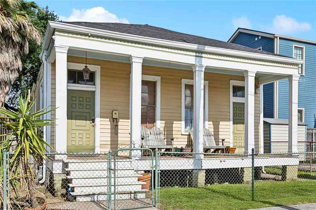 Homes For Sale - 719 Atlantic Avenue<br/> New Orleans, LA 70114