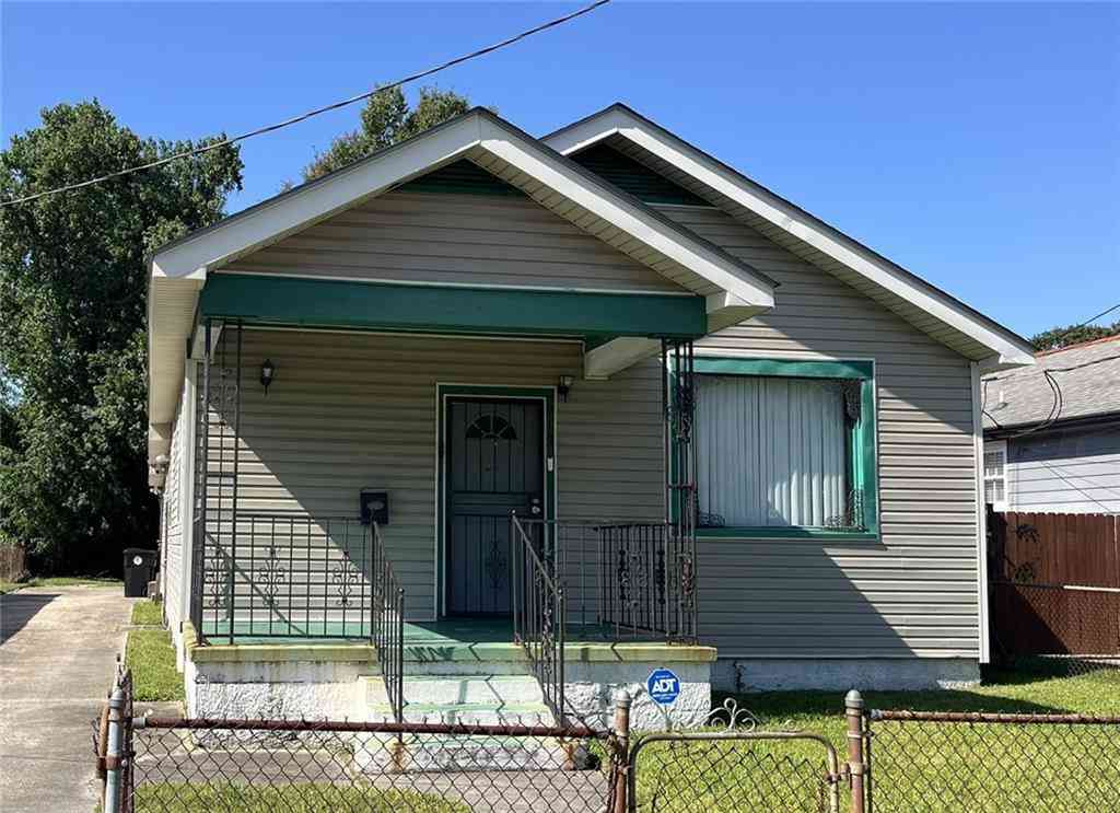 Homes For Sale - 919 Leboeuf Street<br/> New Orleans, LA 70114