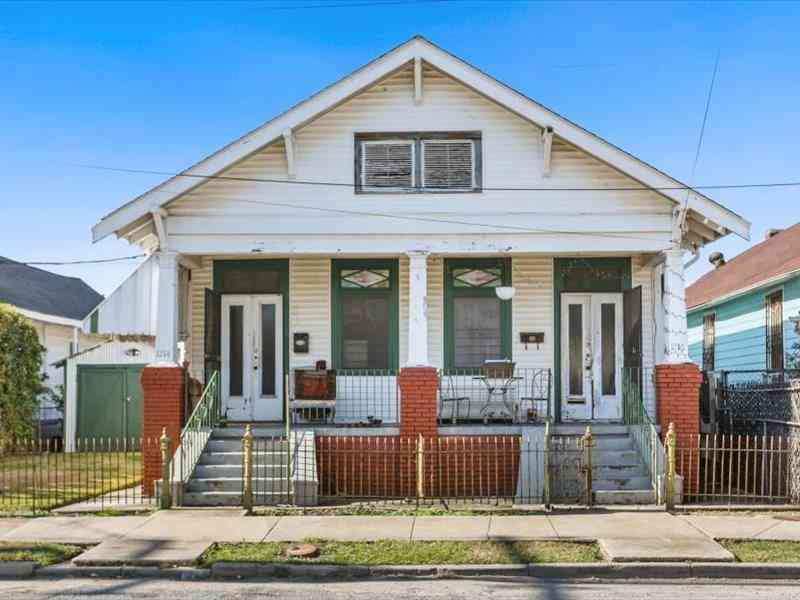 Multifamily For Sale - 1214 16 Desire Street<br/> New Orleans, LA 70117