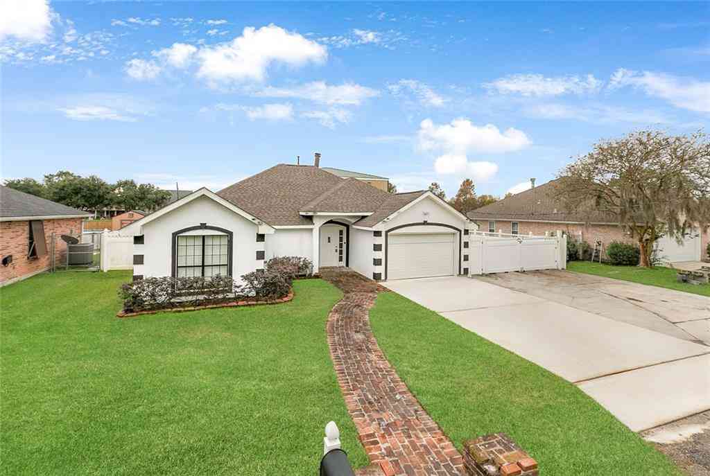 Homes For Sale - 203 Wilson Street<br/> Belle Chasse, LA 70037