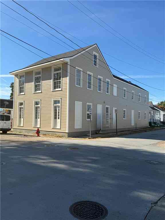 Condo For Rent - 300 Lafayette Street<br/> Gretna, LA 70053