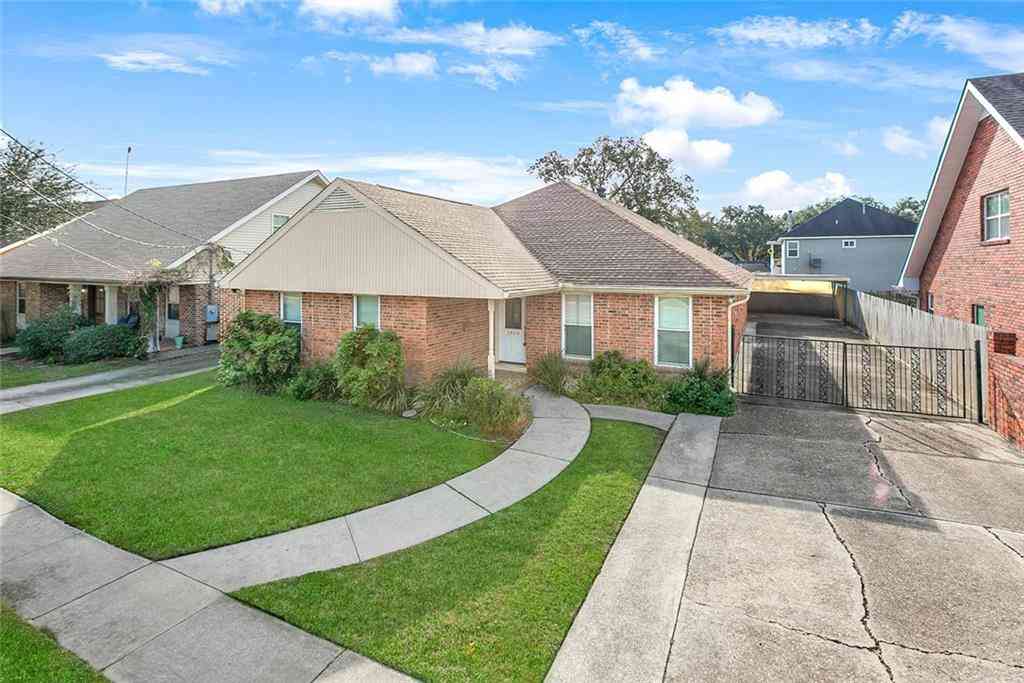 Homes For Sale - 1450 Allen Toussaint Boulevard<br/> New Orleans, LA 70122