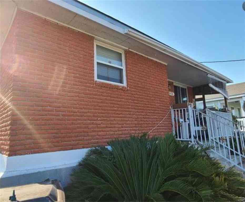 Homes For Sale - 4422 America Street<br/> New Orleans, LA 70126