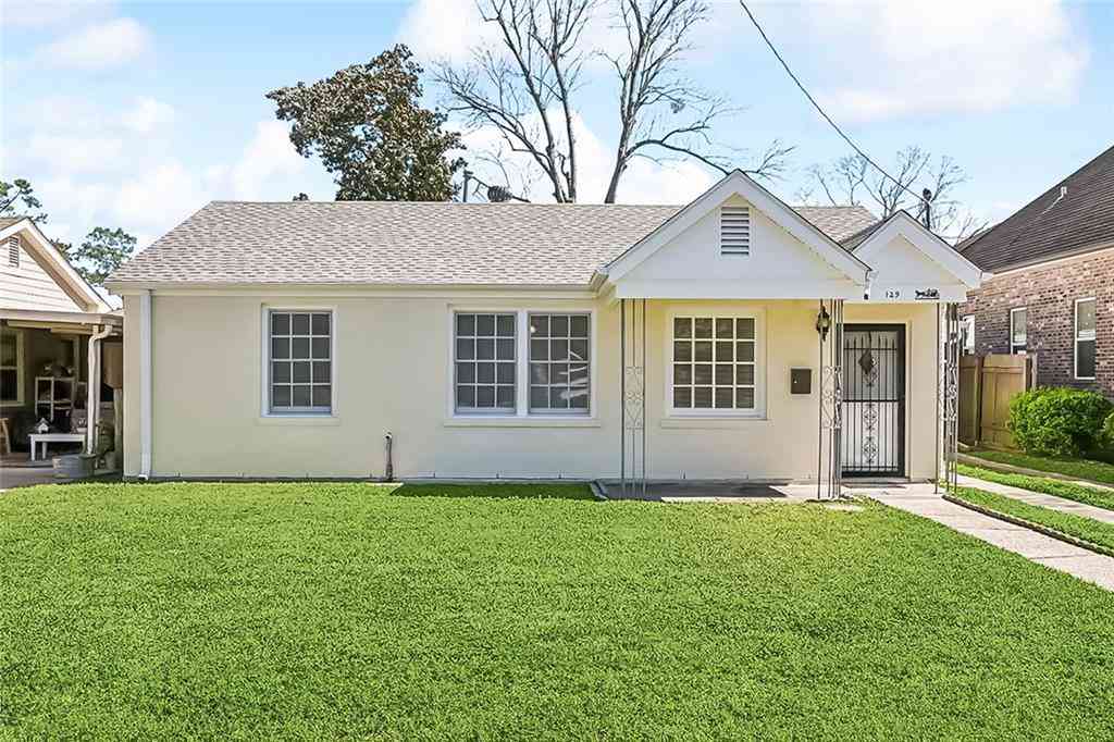 Homes For Rent - 129 Stewart Avenue<br/> River Ridge, LA 70123