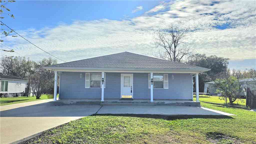 Homes For Rent - 150 Forest Drive<br/> Belle Chasse, LA 70037