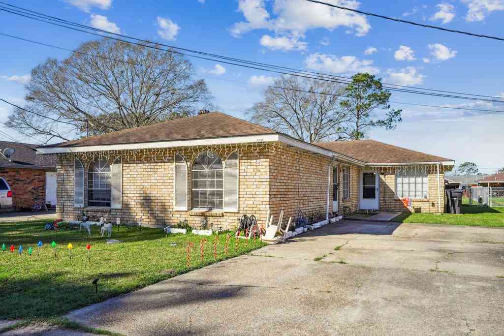 Multifamily For Sale - 114 Lartigue Street<br/> Belle Chasse, LA 70037