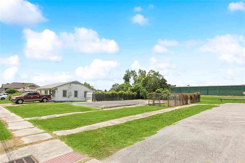 Vacant Land For Sale - 3200 Hero Drive<br/> Gretna, LA 70053