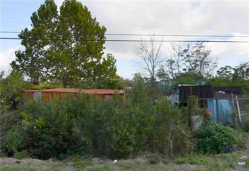 Vacant Land For Sale - 52392 Elaine Street<br/> New Orleans, LA 70126