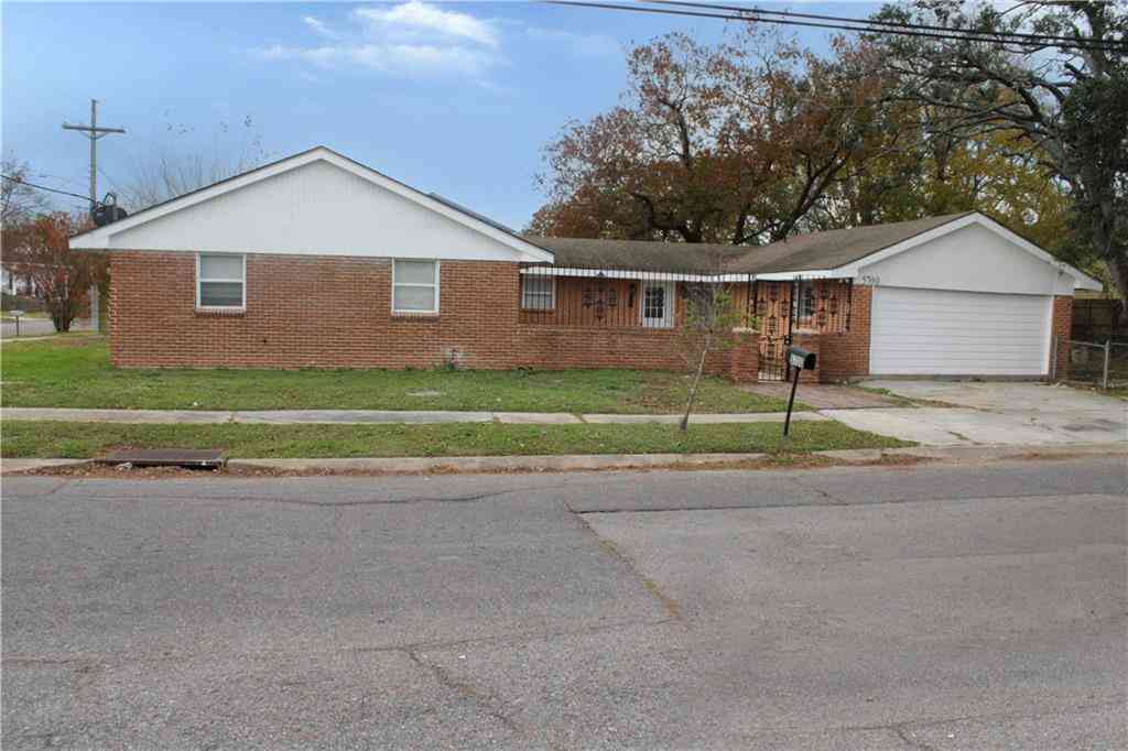 Homes For Sale - 5700 Campus Boulevard<br/> New Orleans, LA 70126