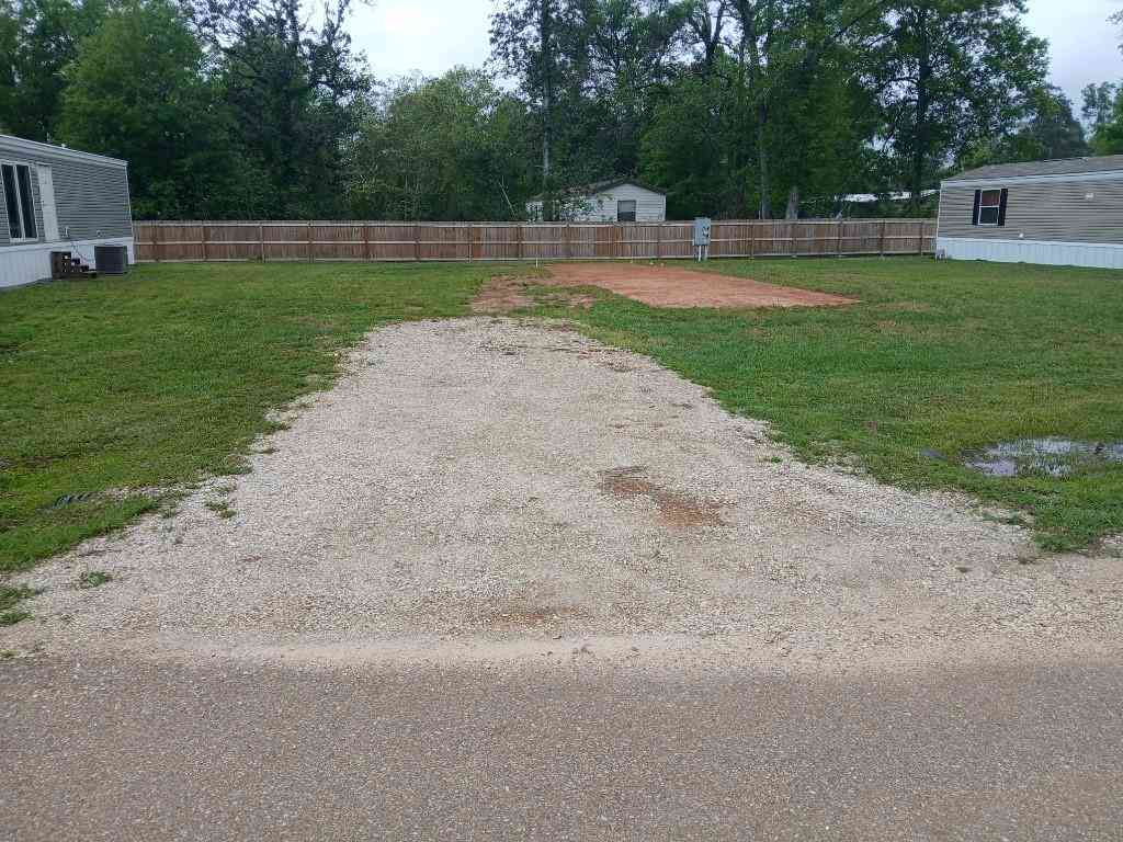 Vacant Land For Rent - 44299 Country Creek Lane<br/> Tangipahoa County, Hammond, LA 70403