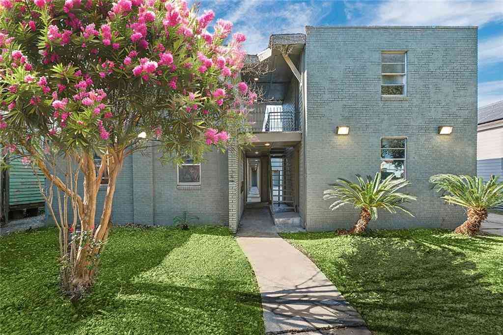 Condo For Rent - 2316 Washington Avenue #209<br/> New Orleans, LA 70113