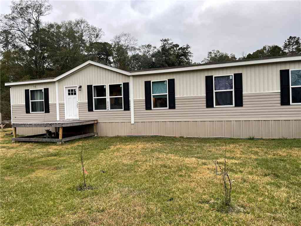 Homes For Sale - 162211622716229 E Club Deluxe Road<br/> Hammond, LA 70403