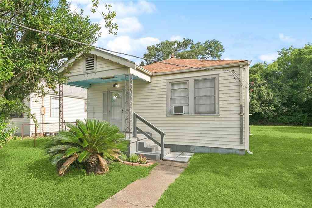 Homes For Sale - 1117 Perry Street<br/> Gretna, LA 70053