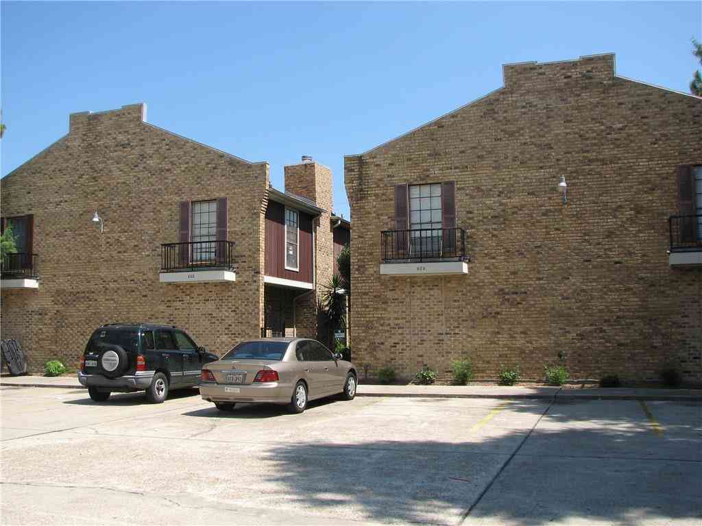 Multifamily For Rent - 604 Vintage Drive #C<br/> Kenner, LA 70065
