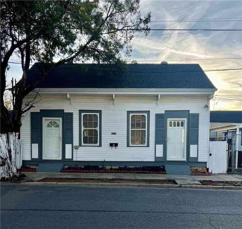 Multifamily For Rent - 8526 Willow Street<br/> New Orleans, LA 70118