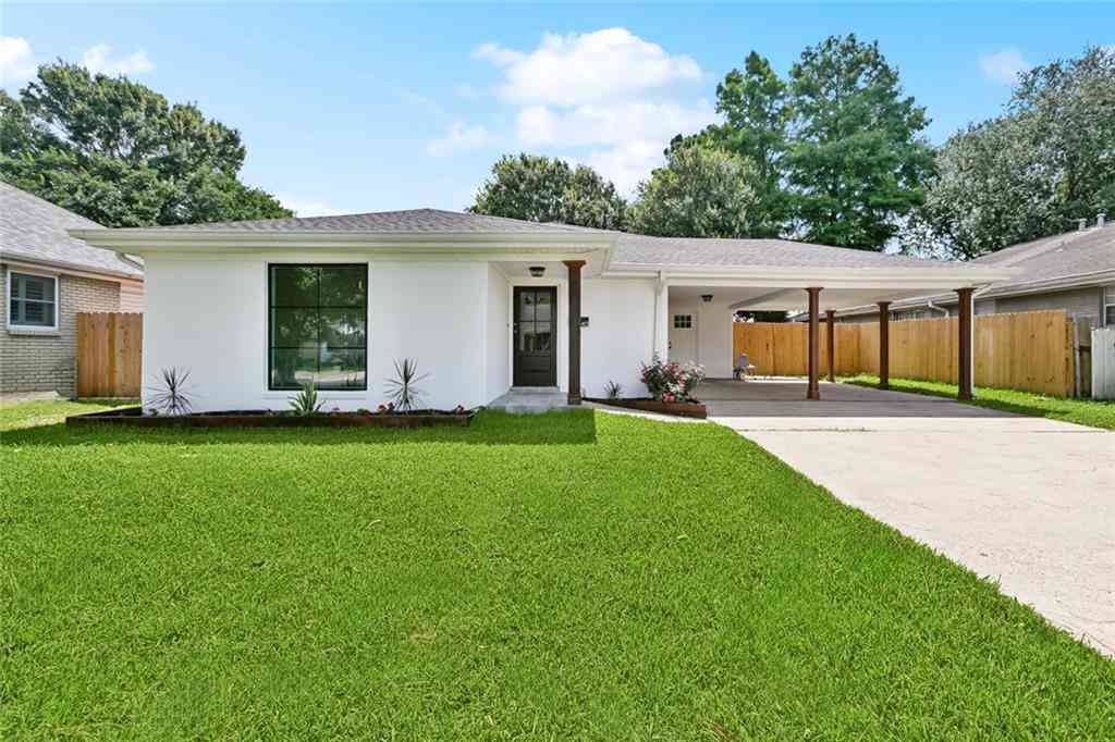 Homes For Sale - 4413 Napoli Drive<br/> Metairie, LA 70002