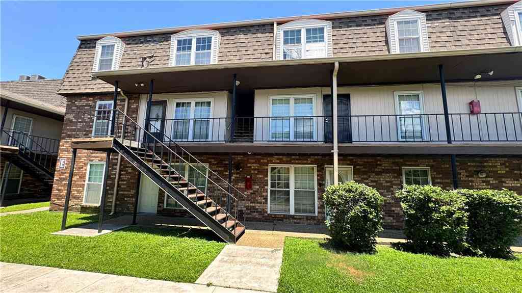 Condo For Sale - 6320 Riverside Drive #322<br/> Metairie, LA 70003