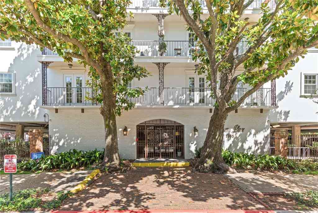 Condo For Sale - 1765 Coliseum Street #303<br/> New Orleans, LA 70130
