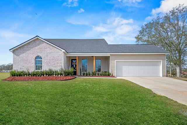 Homes For Sale - 19867 Kash Estates Road<br/> Washington County, Franklinton, LA 70438