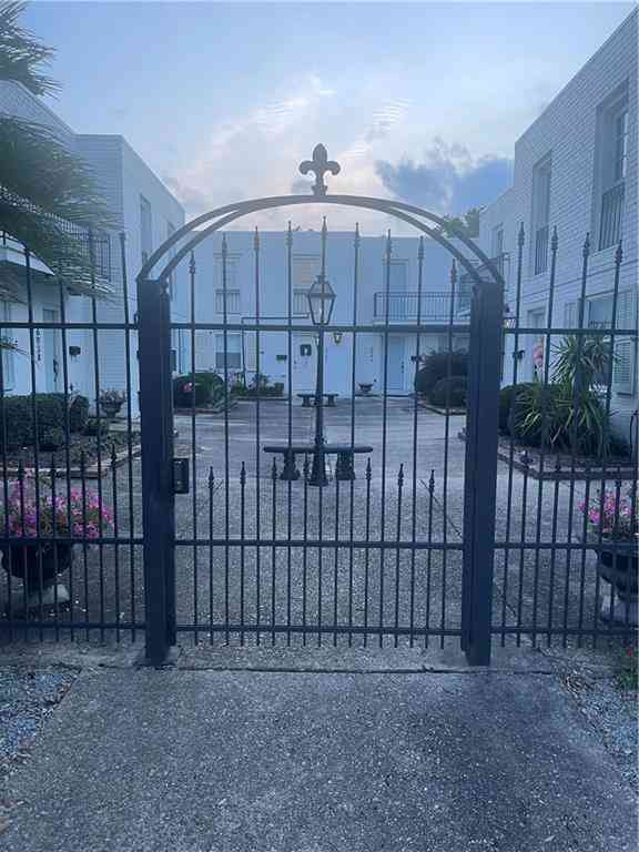 Homes For Rent - 6946 Orleans Avenue<br/> New Orleans, LA 70124