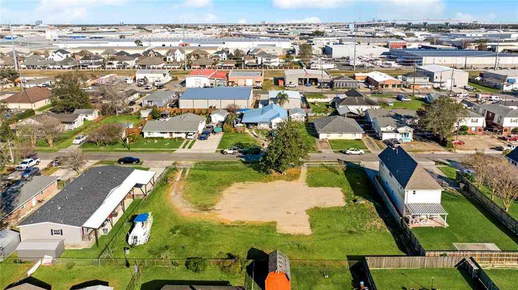 Vacant Land For Sale - 668 Oak Avenue<br/> Harahan, LA 70123