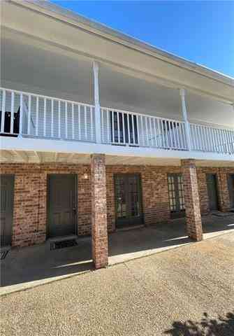 Homes For Sale - 58 Carriage Lane<br/> Destrehan, LA 70047