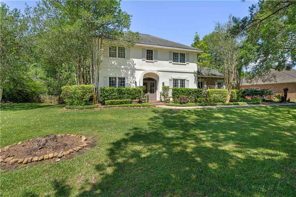 Homes For Sale - 125 Bent Tree Court<br/> Covington, LA 70433