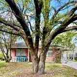 Homes For Sale - 100 101 128 Clinton Court<br/> Hammond, LA 70401