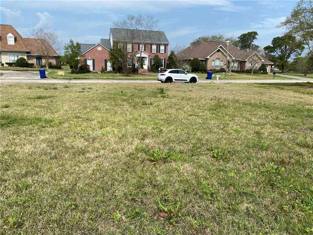 Vacant Land For Sale - 7 Laquinta Drive<br/> Slidell, LA 70458