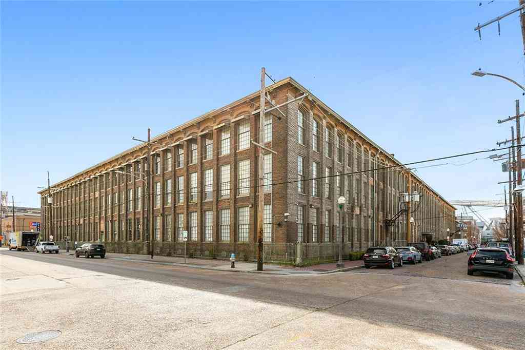 Homes For Sale - 920 Poeyfarre Street #187<br/> New Orleans, LA 70130