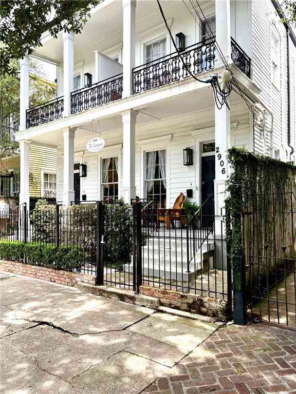 Homes For Rent - 2906 Prytania Street #203<br/> New Orleans, LA 70115