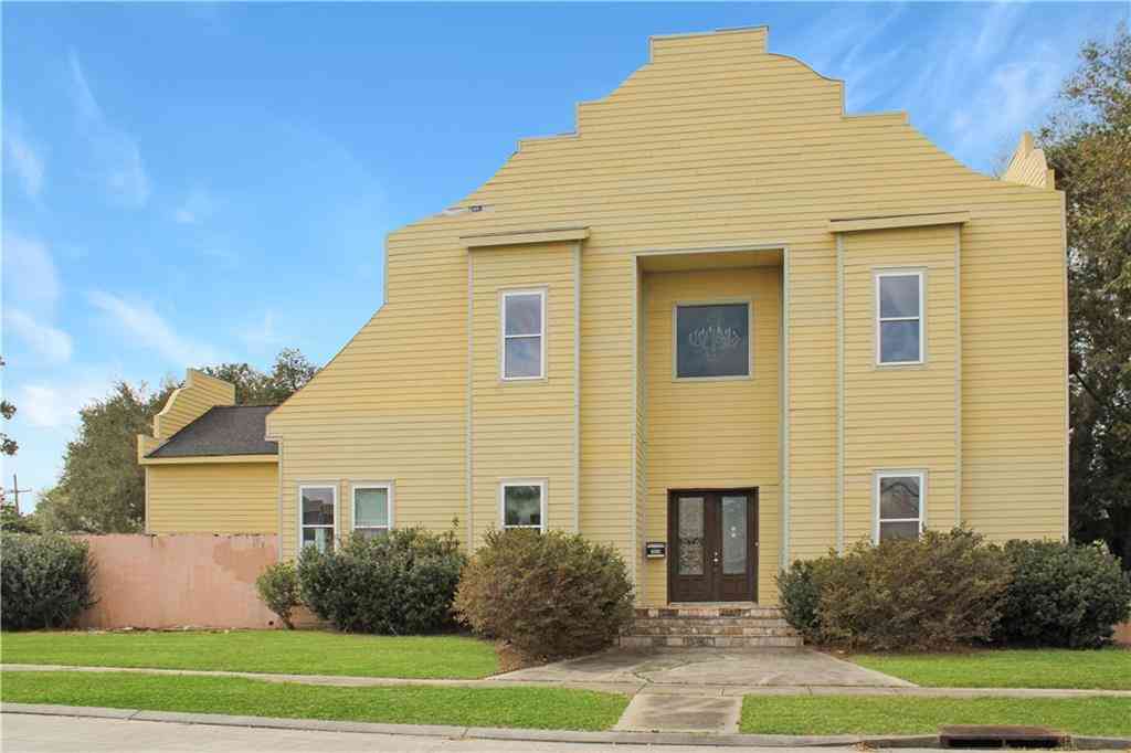 Homes For Sale - 4928 Cartier Avenue<br/> New Orleans, LA 70122