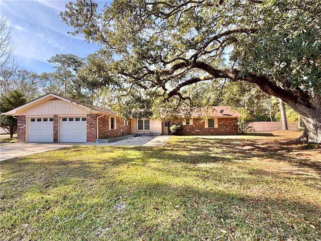 Homes For Sale - 105 Athene Drive<br/> Slidell, LA 70460