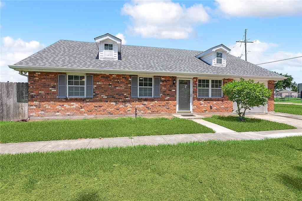 Homes For Rent - 1101 Field Avenue<br/> Metairie, LA 70001