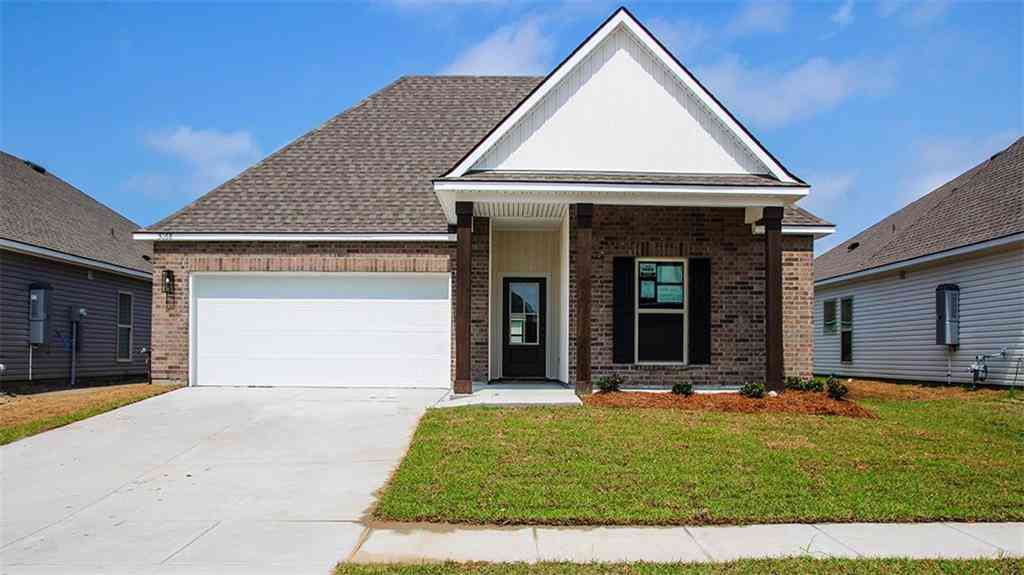 Homes For Sale - 5168 Spillway Manor Drive<br/> Slidell, LA 70461