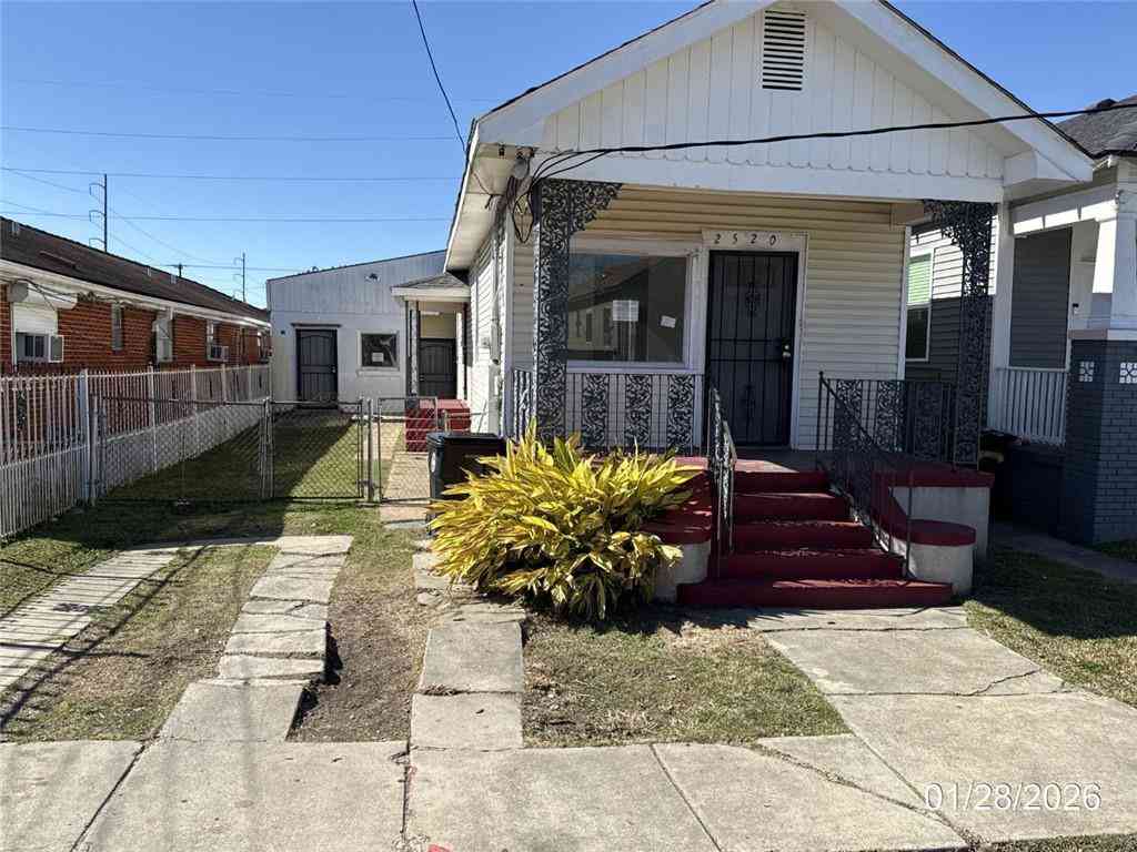 Homes For Sale - 2520 Annette Street<br/> New Orleans, LA 70119