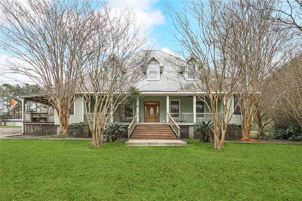Homes For Sale - 19632 Carol Morgan Road<br/> Washington County, Franklinton, LA 70438