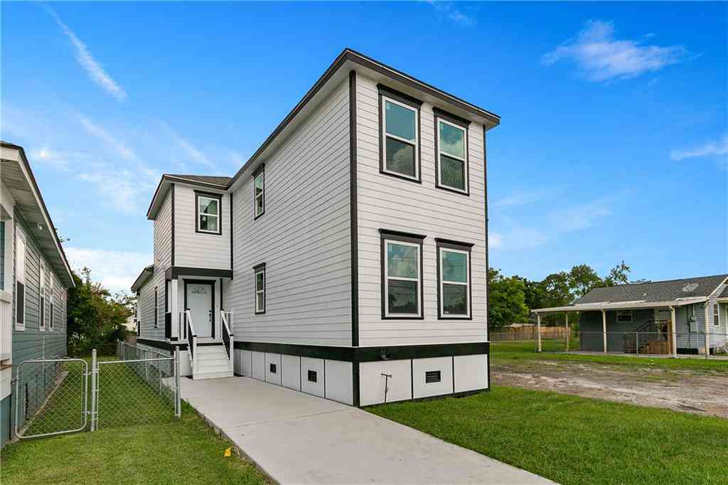 Homes For Sale - 4536 Laine Avenue<br/> New Orleans, LA 70126