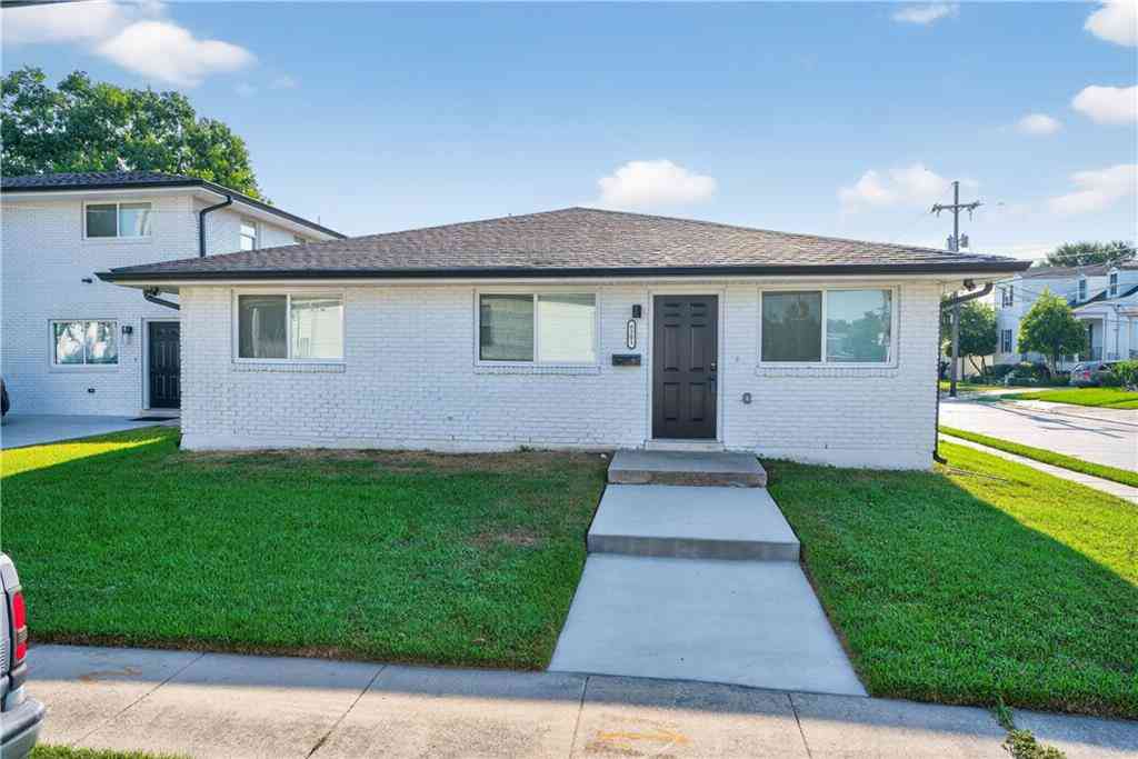 Multifamily For Rent - 6501 Center Street<br/> New Orleans, LA 70124