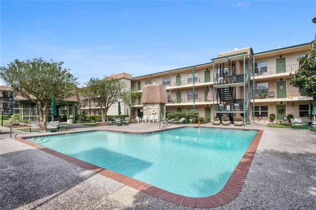 Condo For Rent - 2700 Whitney Place #826<br/> Metairie, LA 70002