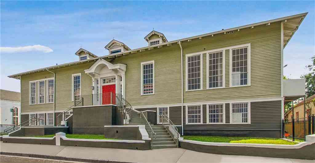 Apartment For Rent - 2135 Second Street<br/> New Orleans, LA 70113