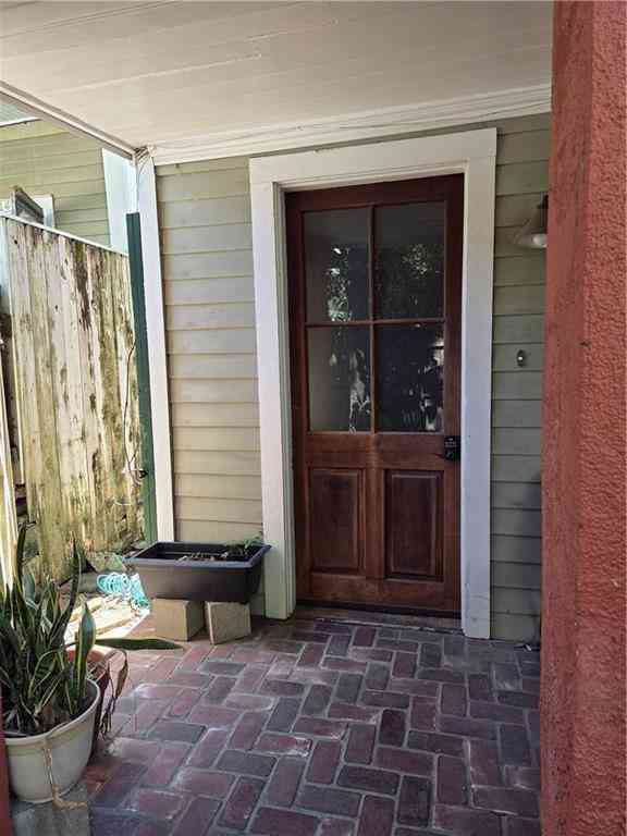 Condo For Rent - 1018 Josephine Street #A<br/> New Orleans, LA 70130