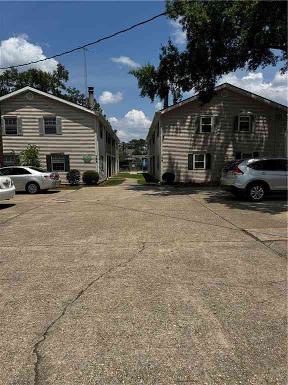 Condo For Rent - 725 Heavens Drive #3<br/> Mandeville, LA 70471