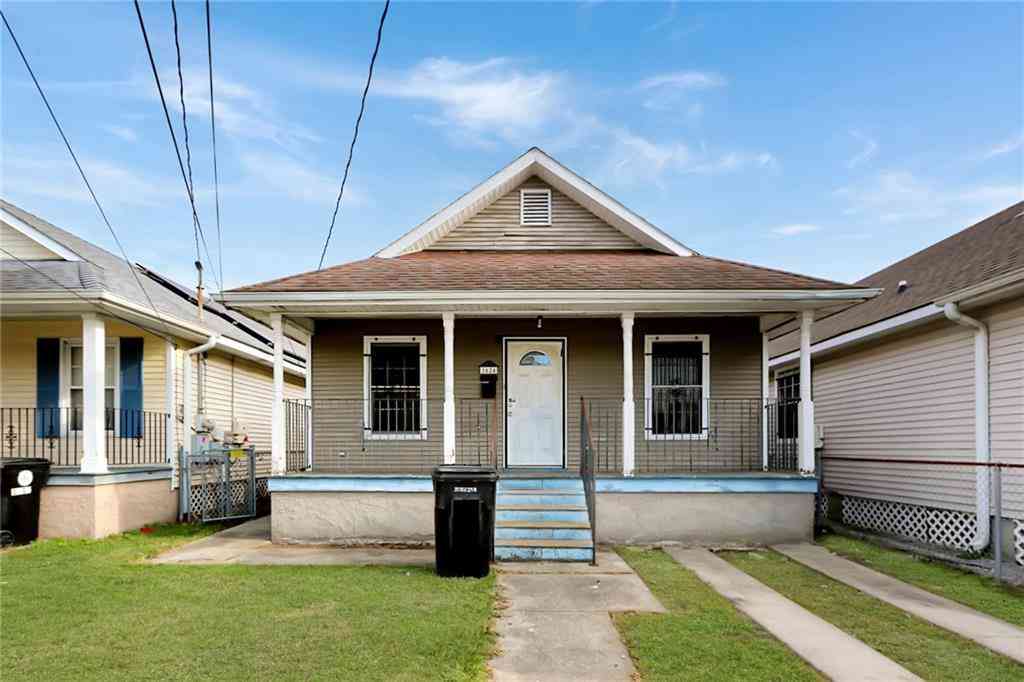 Homes For Sale - 1624 S Saratoga Street<br/> New Orleans, LA 70113