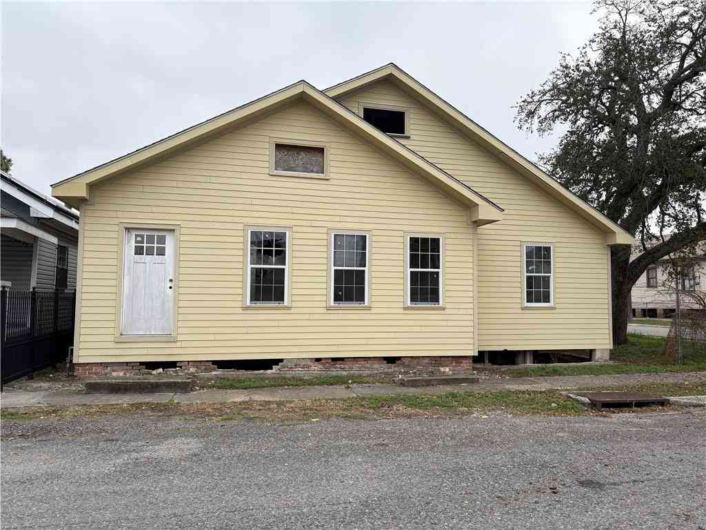 Multifamily For Sale - 2003 Spain Street<br/> New Orleans, LA 70117