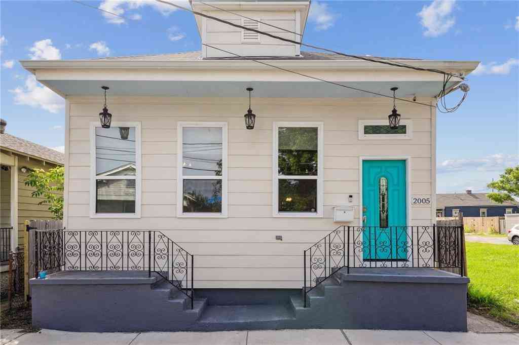 Homes For Sale - 2005 Port Street<br/> New Orleans, LA 70117