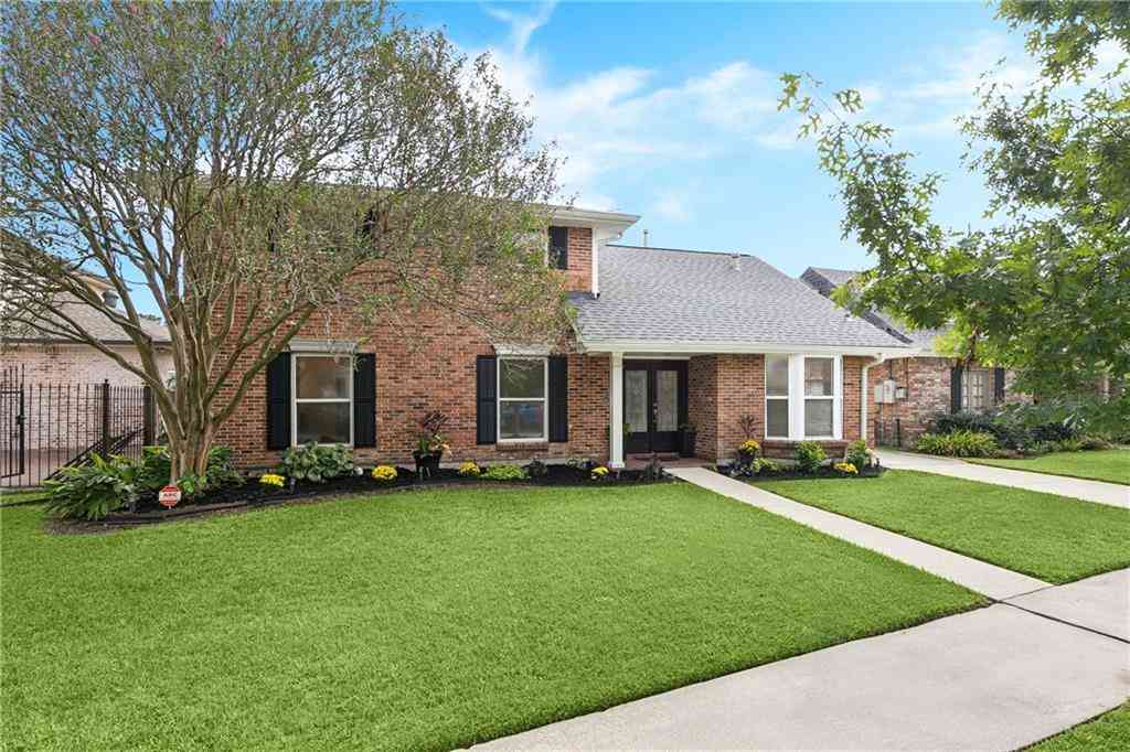 Homes For Sale - 4525 Woodland Avenue<br/> Metairie, LA 70002